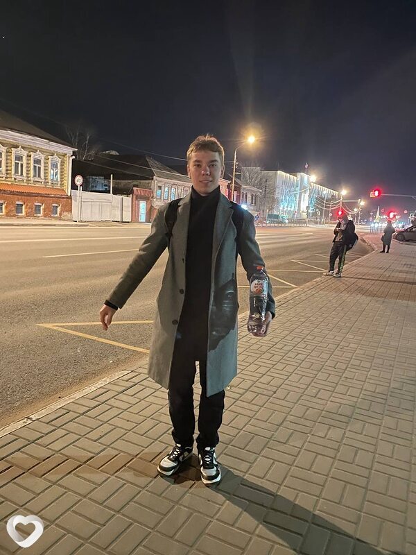 Дема, 27, Саратове — анкета №1169311