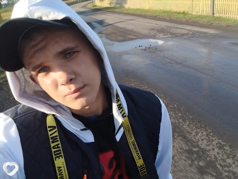 Владимир, 20, Барнауле — анкета №1170053