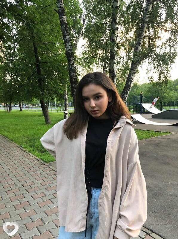 Вероника, 23, Барнауле — анкета №1170354
