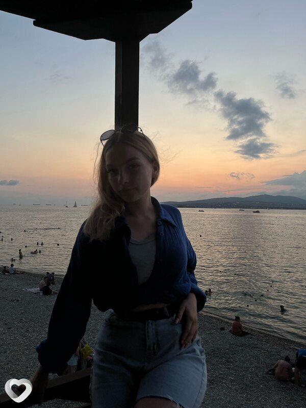Яна, 20, Ростове-на-Дону — анкета №1170584