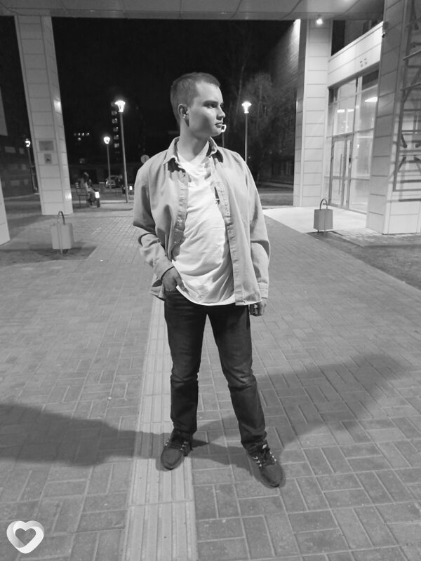 Никита, 23, Горно-Алтайске — анкета №1171298