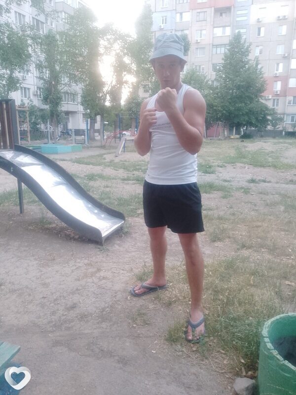 Valentin, 27, Кривое Роге — анкета №1172567