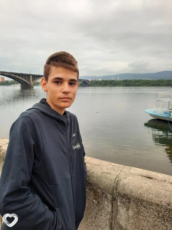 Semen, 21, Москве — анкета №1173490