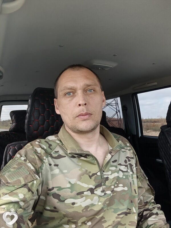 Михаил, Зугрэс