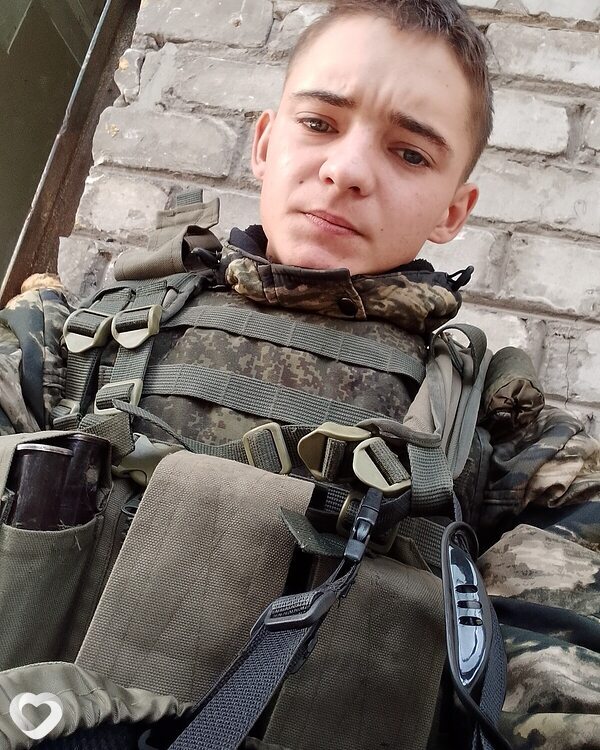 Виталий, 22, Донецке — анкета №1175357