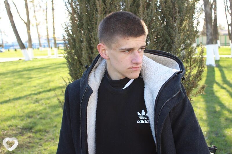 Захар, 23, Кингисеппе — анкета №1175462