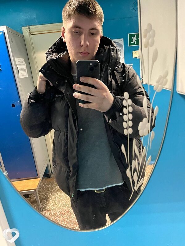 Владимир, 23, Старом Осколе — анкета №1175953