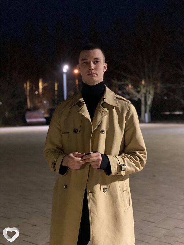 Женя, 22, Москве — анкета №1176434