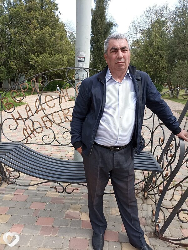 Азредин, Керчь