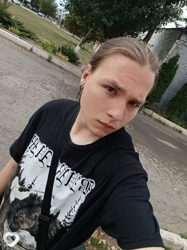 Алексей, 20, Павлограде — анкета №1177097