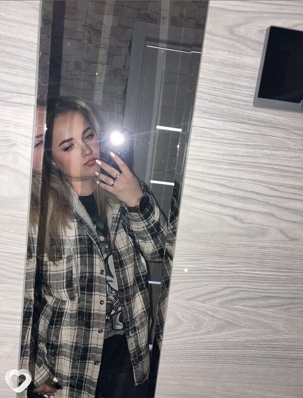 Алёна, 23, Прокопьевске — анкета №1176885