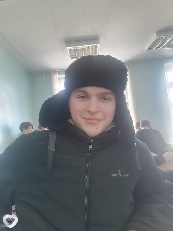 Вова, 21, Смоленске — анкета №1177579