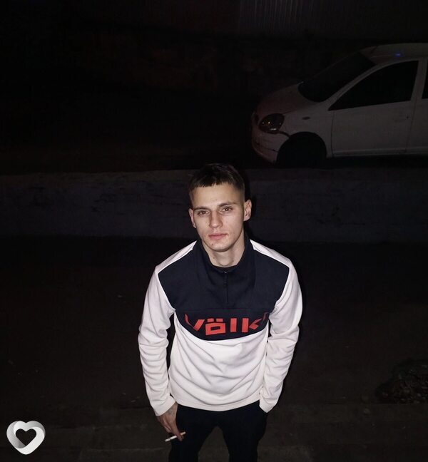 Артём, 27, Москве — анкета №1178522