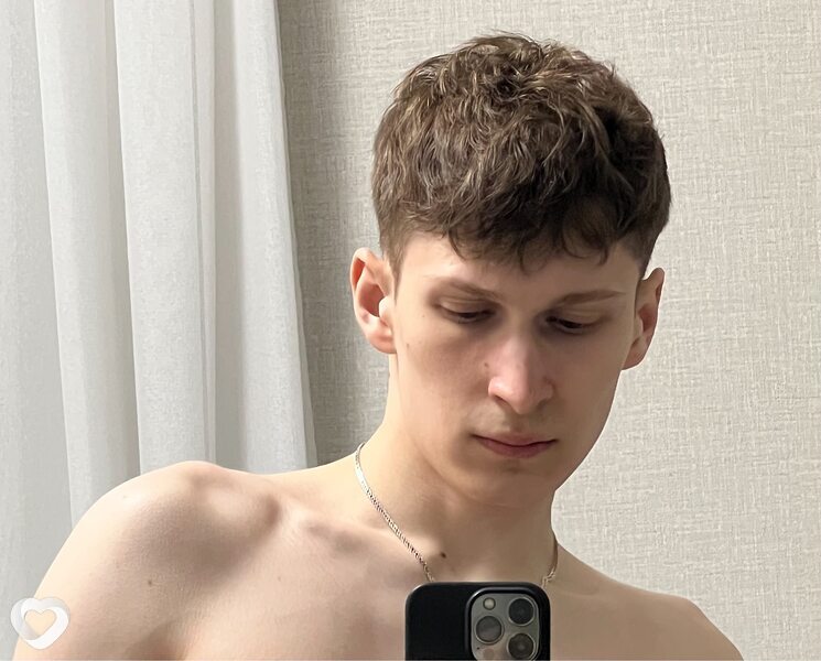 Саша, 20, Новосибирске — анкета №1178998