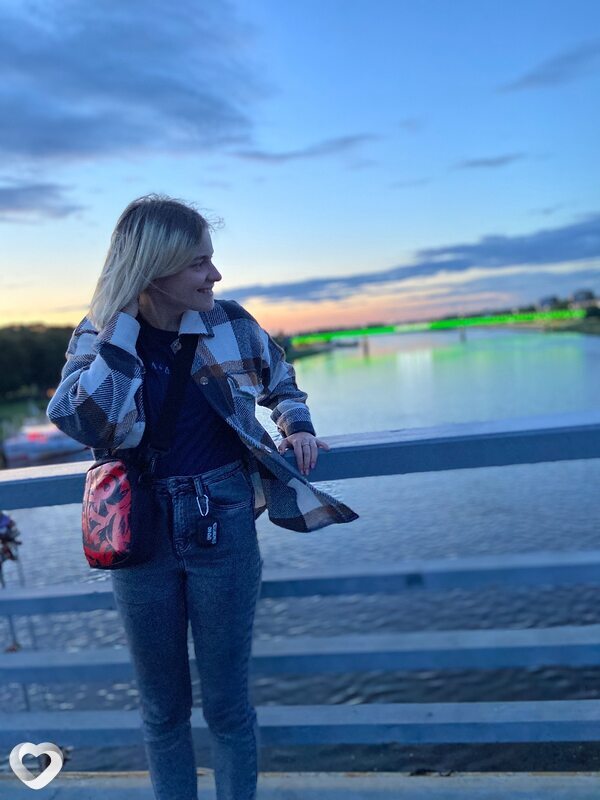 Даша, 21, Мурманске — анкета №1179579