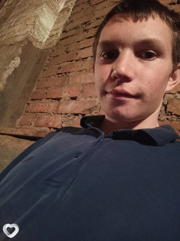 Илья, 22, Москве — анкета №1179958