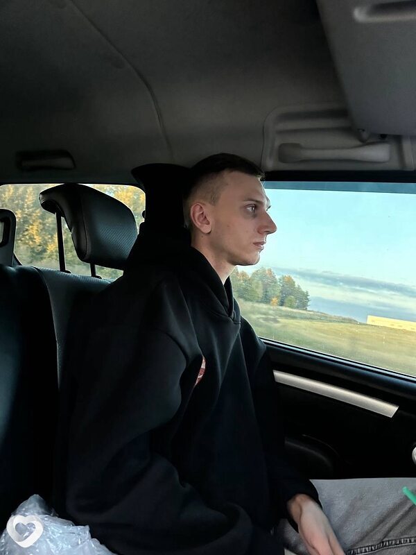 Максим, 25, Орёл — анкета №1180286