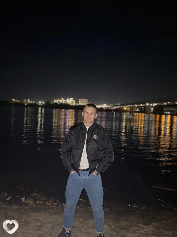 Андрей, 21, Москве — анкета №1180360