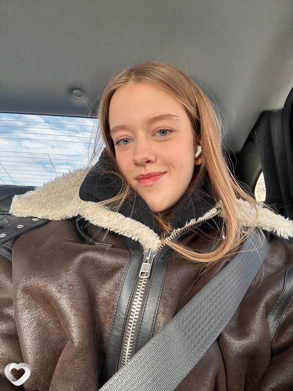 Ульяна, 22, Санкт-Петербурге — анкета №1180904