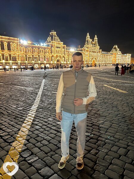 Артур, 20, Москве — анкета №1181140