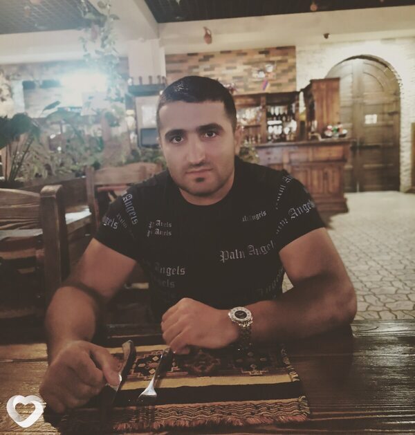 Артур, 27, Саратове — анкета №1182457