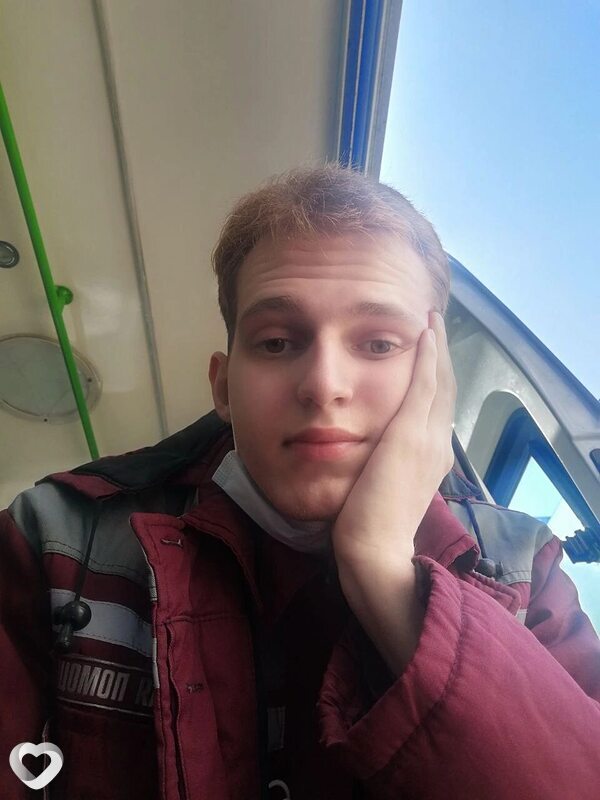 Свят, 24, Червени — анкета №1183222