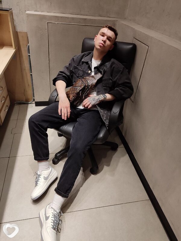 Андрей, 24, Москве — анкета №1183726
