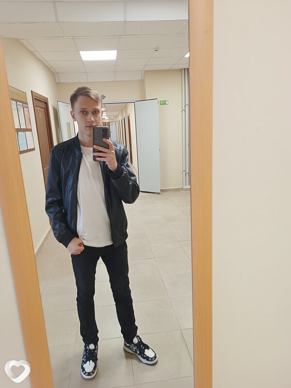 Кирилл, 20, Москве — анкета №1185790