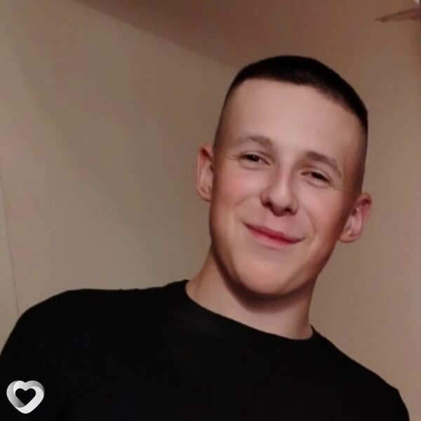 Артем, 20, Пружанах — анкета №1186449