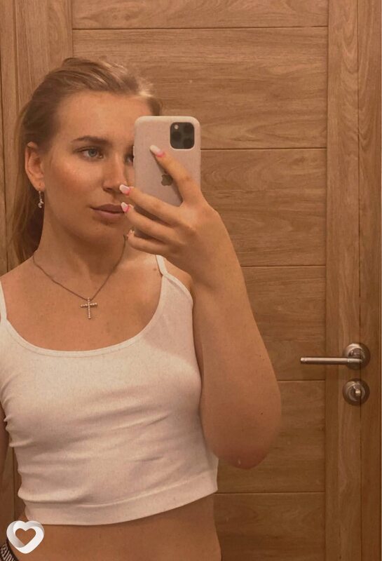 Настя, 23, Шахтах — анкета №1188157