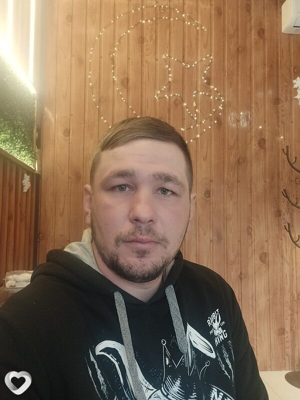 Артем, 32, Феодосии — анкета №1189346