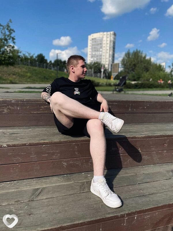 Александр, 21, Москве — анкета №1190147