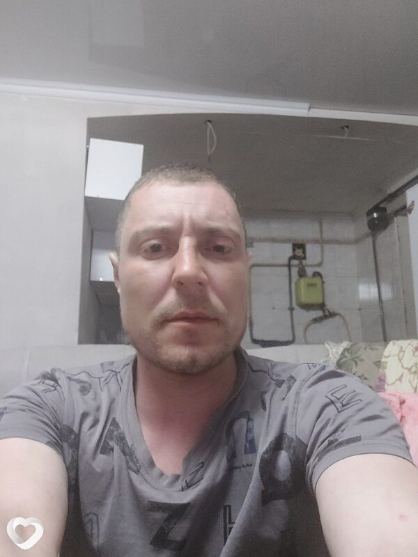 Максим, 36, Снежном — анкета №1190354