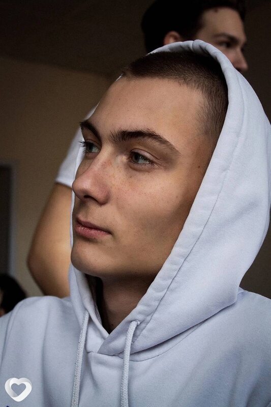 Александр, 22, Красноярске — анкета №1191353