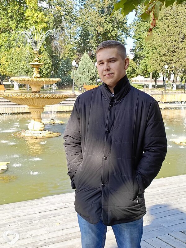 Михаил, 20, Москве — анкета №1192876