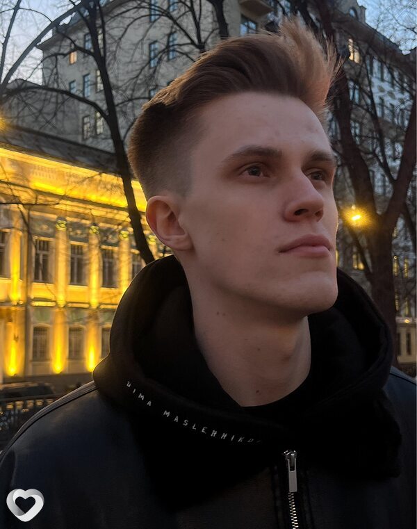 Иван, 21, Москве — анкета №1193137