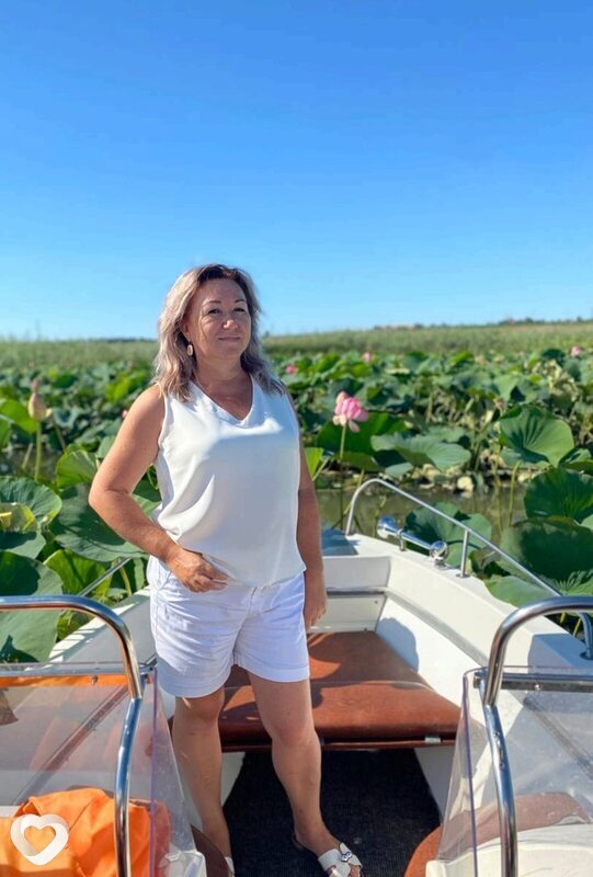 Елена, Коммунар