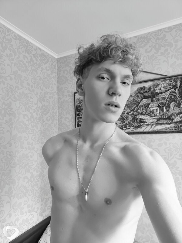 Артём, 22, Москве — анкета №4689341