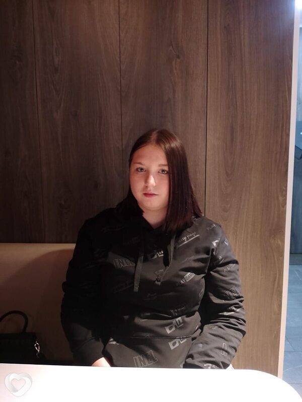 Анастасия, 21, Омске — анкета №1199877