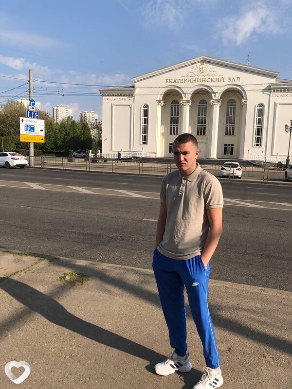 Андрей, 22, Барнауле — анкета №1201657