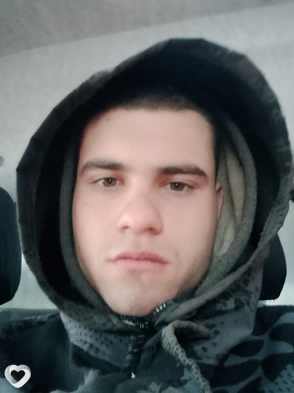 Aleksey, 20, Великом Новгороде — анкета №1202721