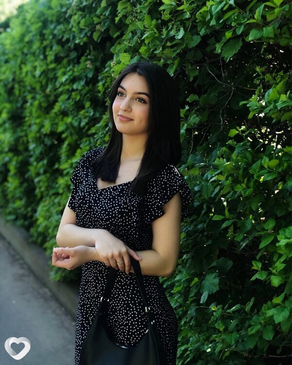 Карина, 20, Москве — анкета №1204398