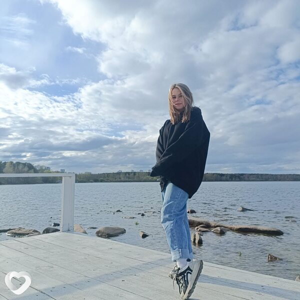 Анна, 21, Екатеринбурге — анкета №1206241