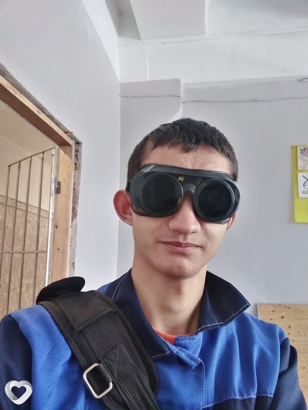Александр, 21, Шелехове — анкета №1207029