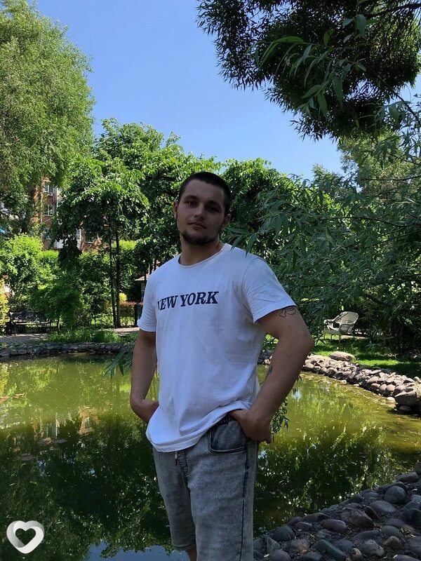 Антон, 22, Москве — анкета №1207443