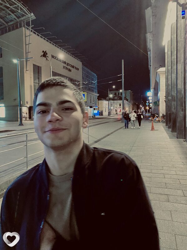 Артур, 22, Москве — анкета №1207499