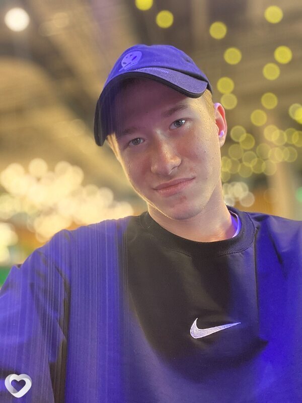 Гриня, 21, Москве — анкета №1207726