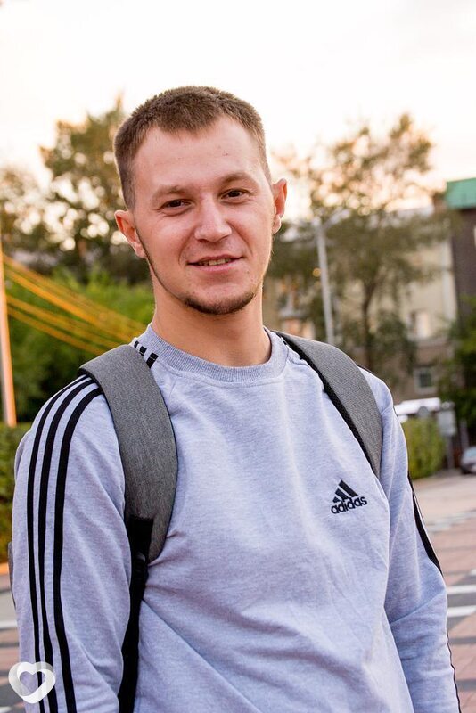 Максим, 24, Москве — анкета №1208710