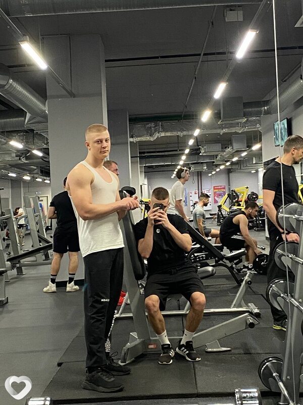 Ярик, 22, Москве — анкета №1209579