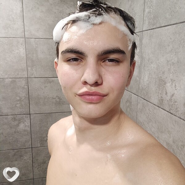 Максим, 21, Москве — анкета №1209852